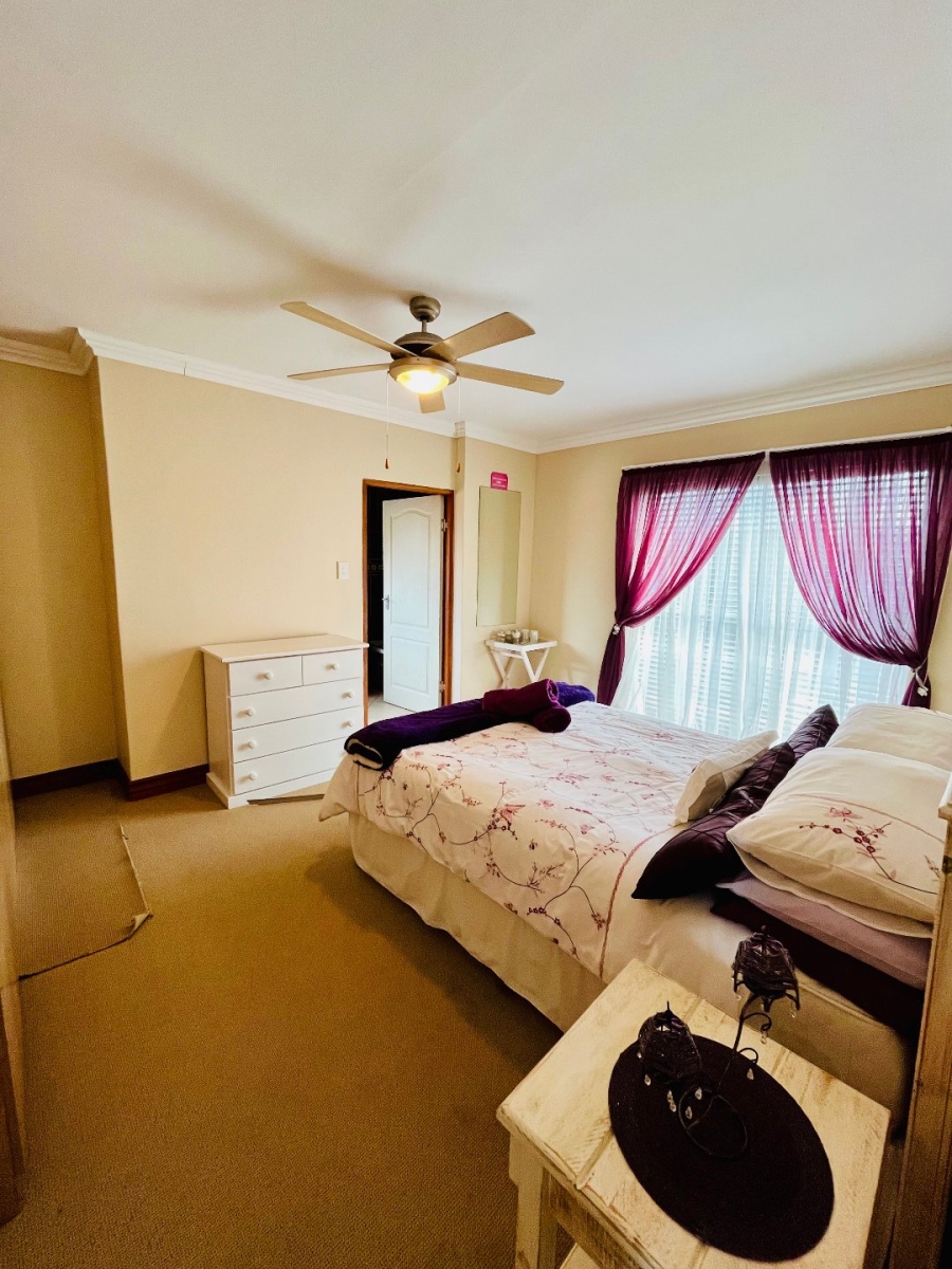 6 Bedroom Property for Sale in Tergniet Western Cape